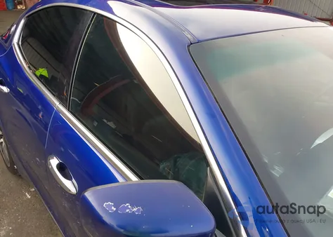 2016 Maserati Ghibli z USA, uszkodzony, nr VIN ZAM57XSAXG1167093